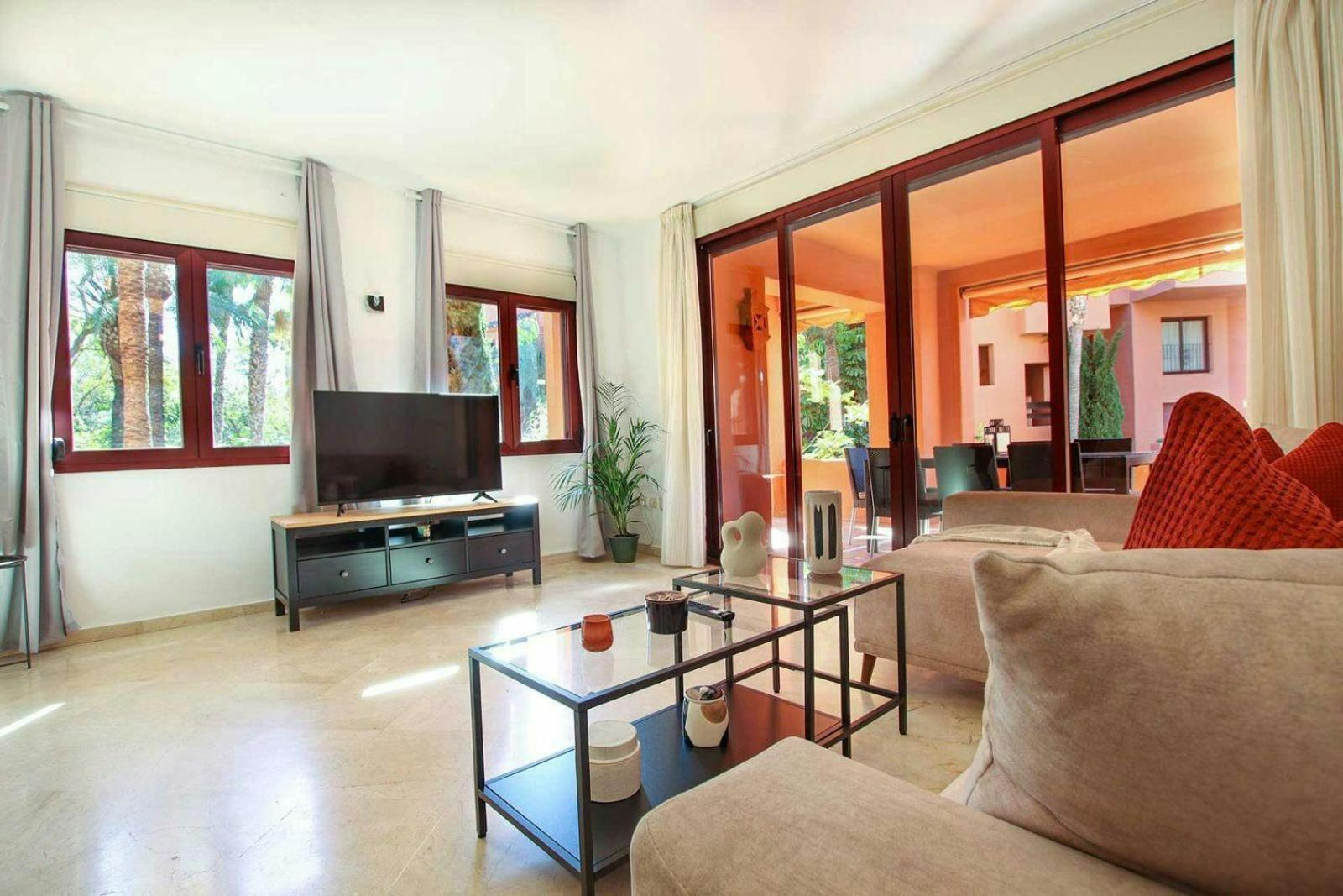 Apartamento Piso 4 Hab. - Elviria Playa Marbella Exterior foto